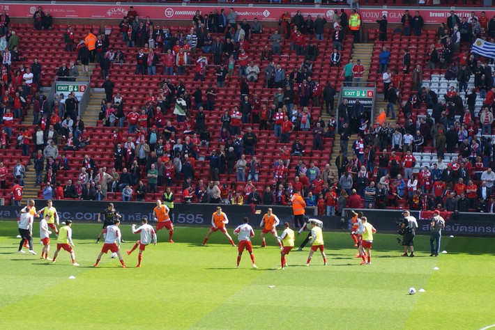 Yagao英文流：经过了春天和MSI，我们队员之间更清楚地认识了彼此