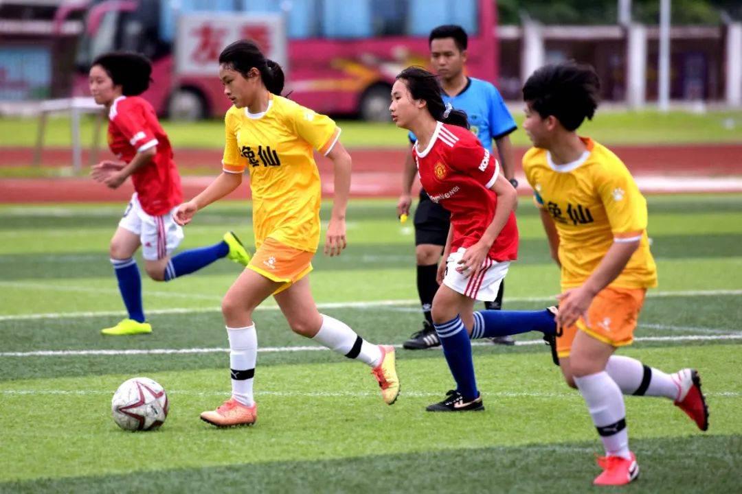 TOBIZ： ＂ nilo , 我觉得他超级超级好＂
